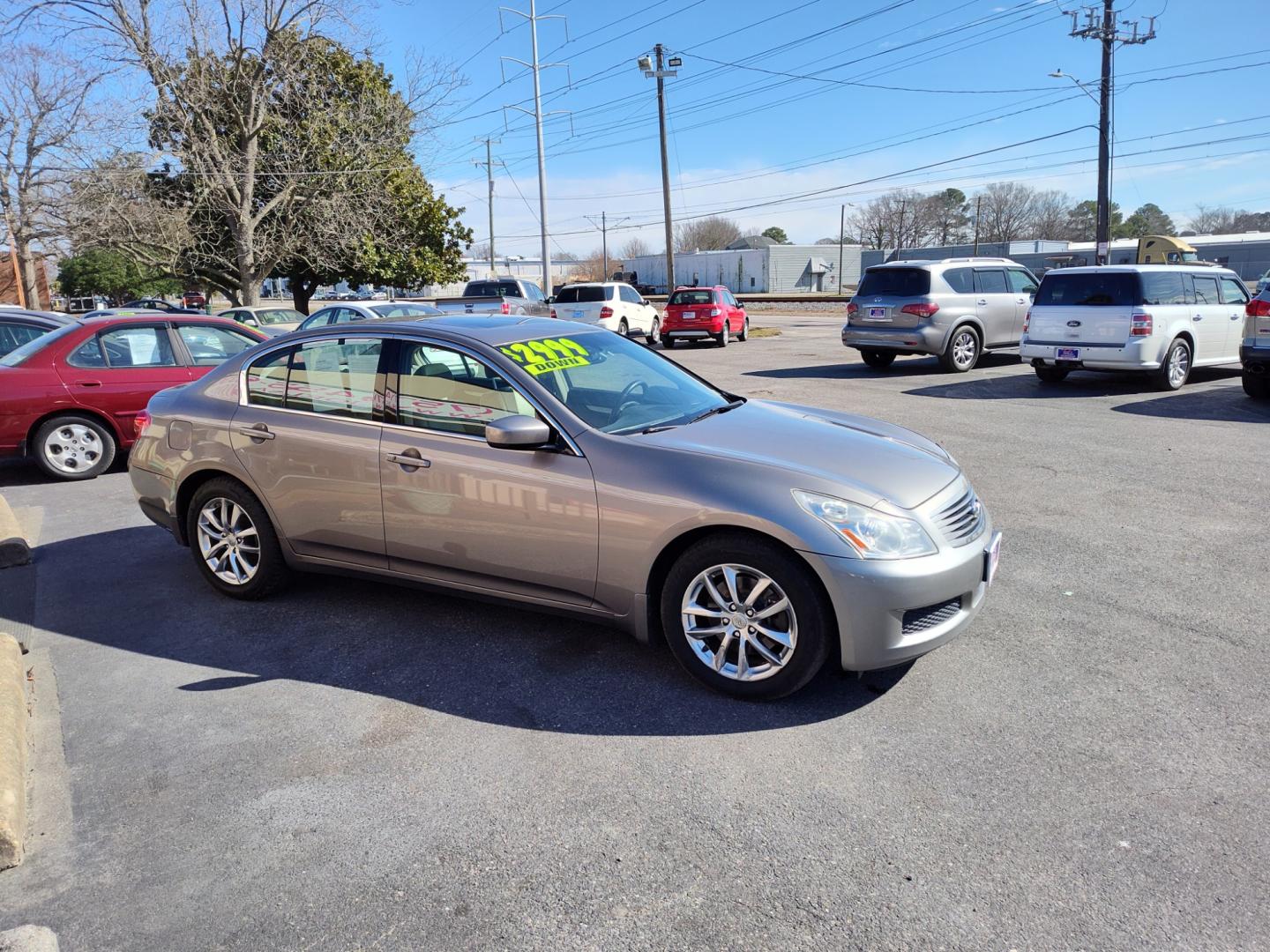 2009 Gray Infiniti G Sedan (JNKCV61F29M) , Automatic transmission, located at 5700 Curlew Drive, Norfolk, VA, 23502, (757) 455-6330, 36.841885, -76.209412 - Photo#15